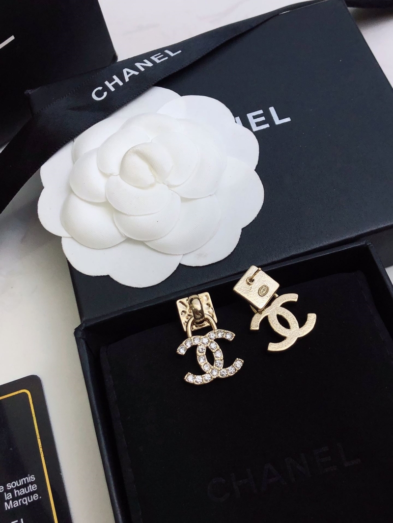 Ch**el earrings
